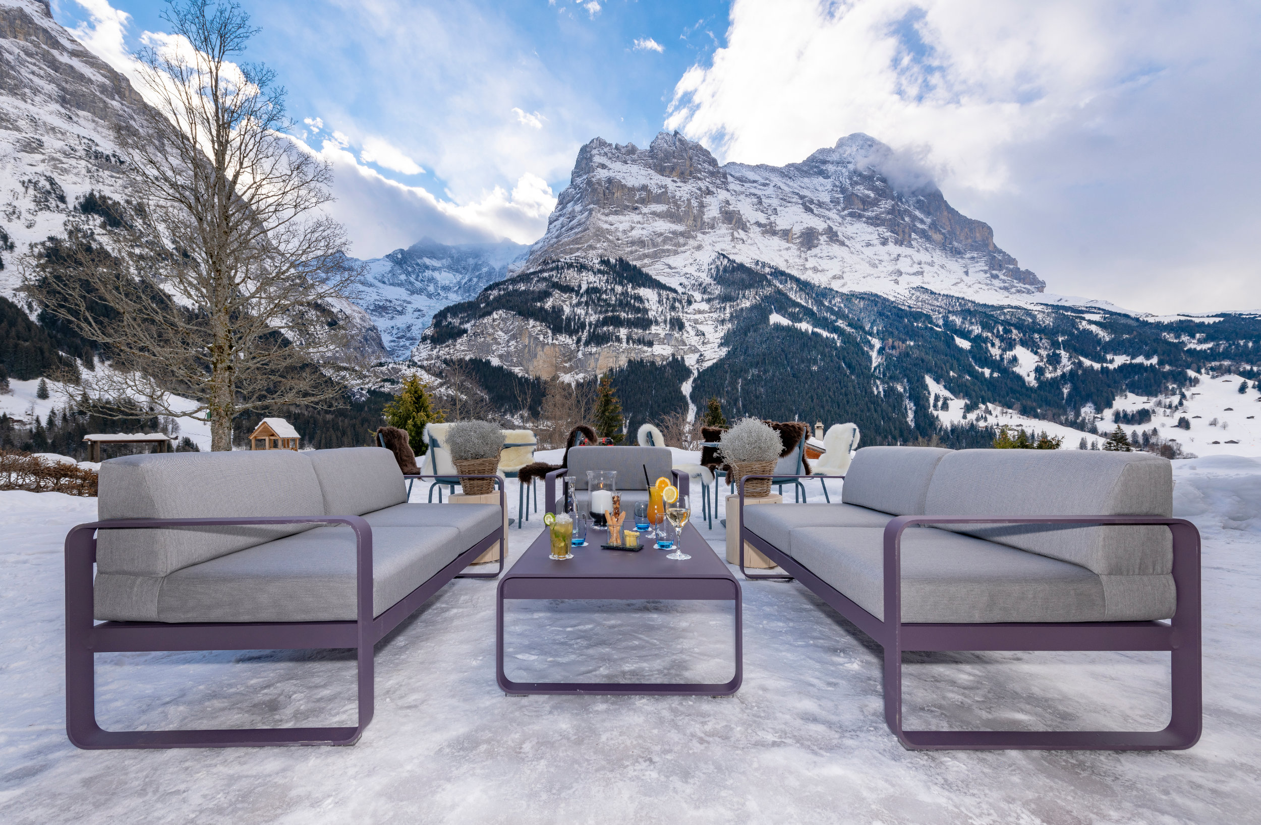 Gartenlounge Winter mit Blick auf den Eiger - Sunstar Hotel Grindelwald