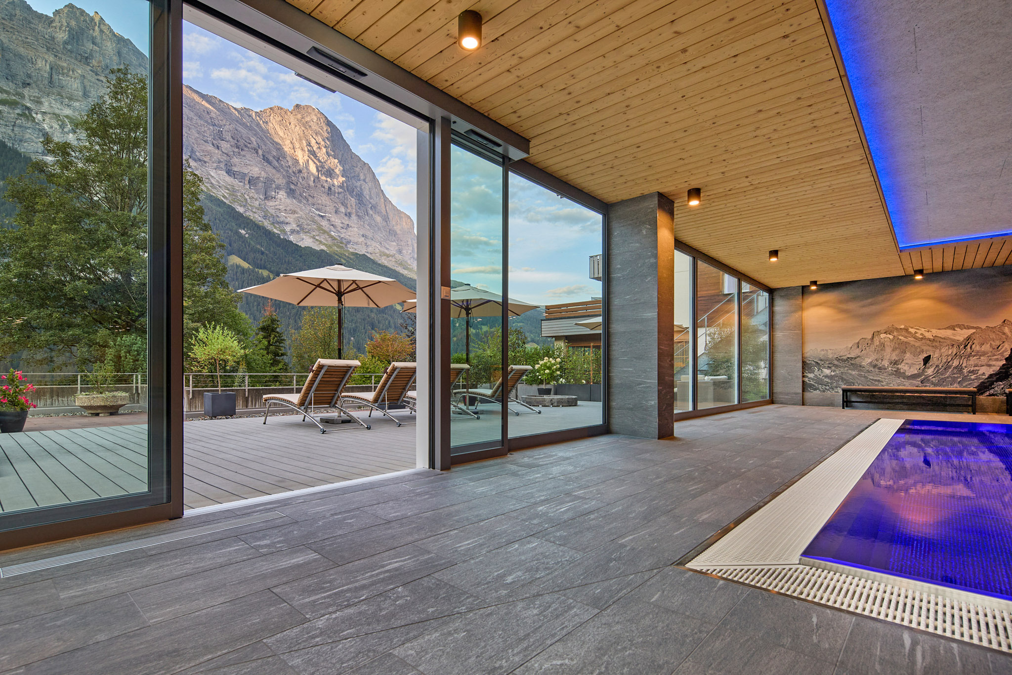 Pool and Terrace – Sunstar Hotel Grindelwald